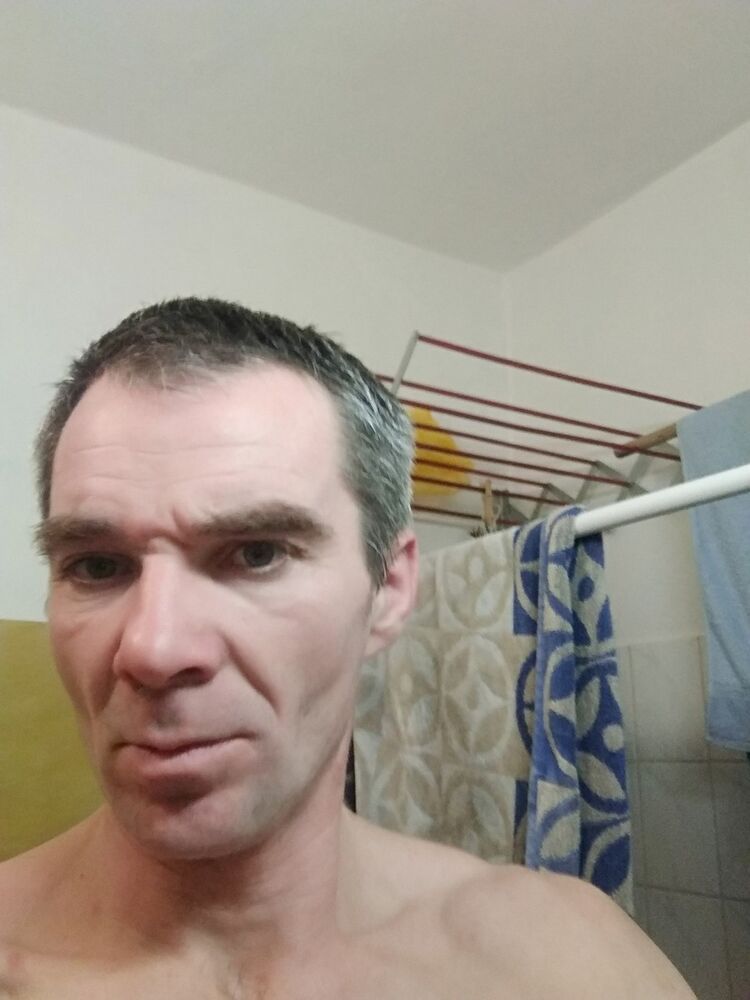  ,   Robert, 48 ,   