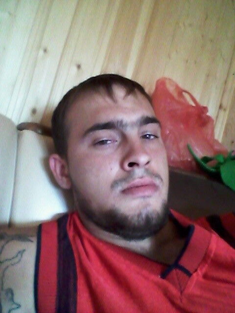  ,   Artur, 31 ,   ,   , c 