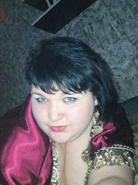 9137081  Laura, 32 ,    