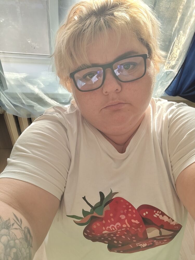  53959131  Elena, 39 ,    