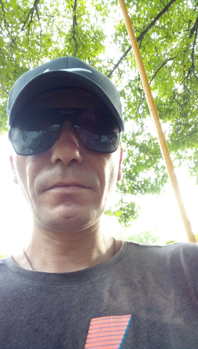  45998221  Serghei, 37 ,    