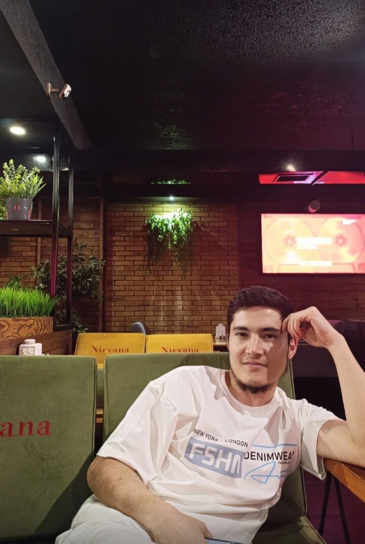  53566431  Ali, 23 ,    