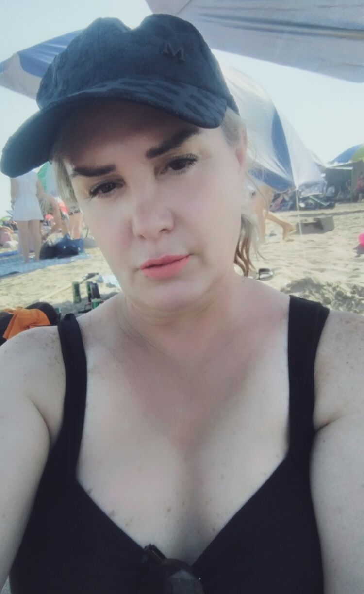  ,   Elena, 53 ,   c , 