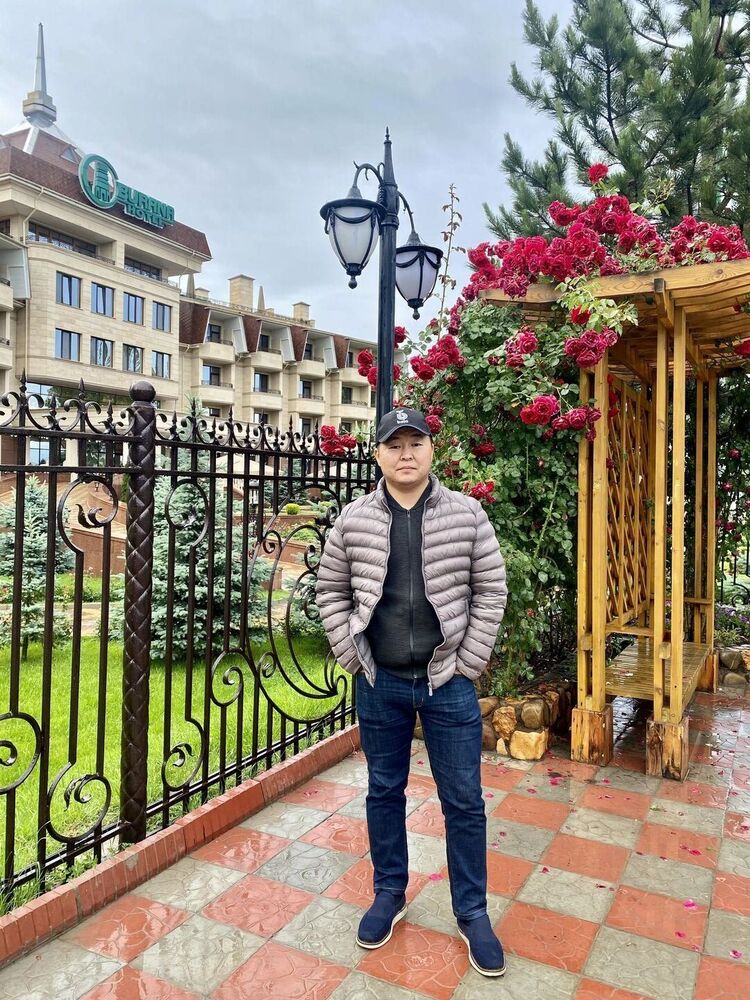 ���� 26714901 ������� Kyrgyz, 32 ����, ���� ���������� � �������