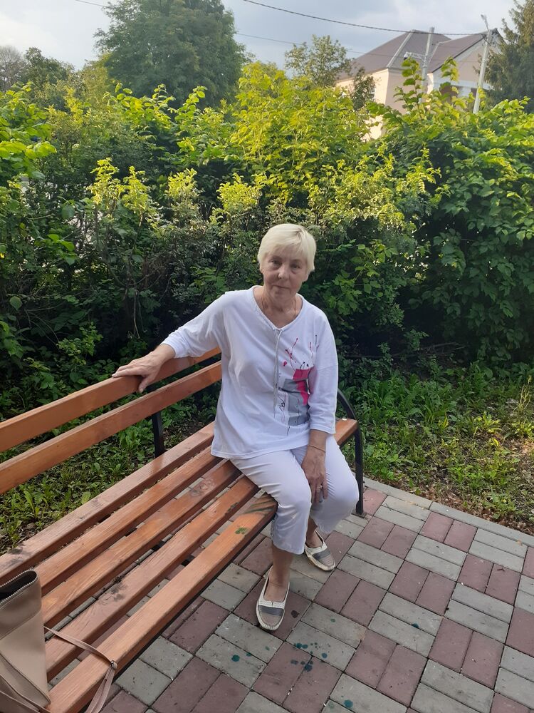 Фото 28099951 женщины Варвара, 68 лет, ищет знакомства в Долгом