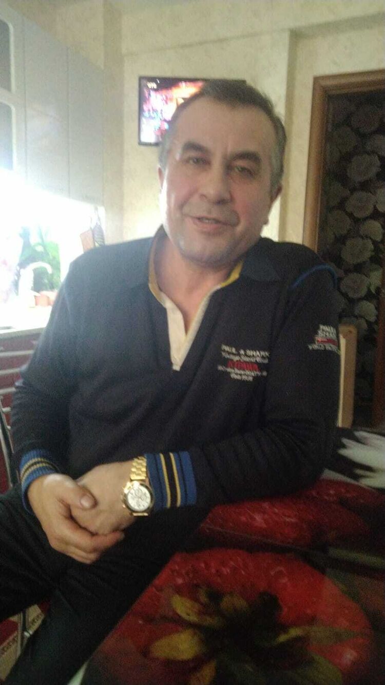  42791141  , 52 ,    