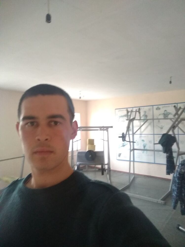  15792711  Ahror, 31 ,    