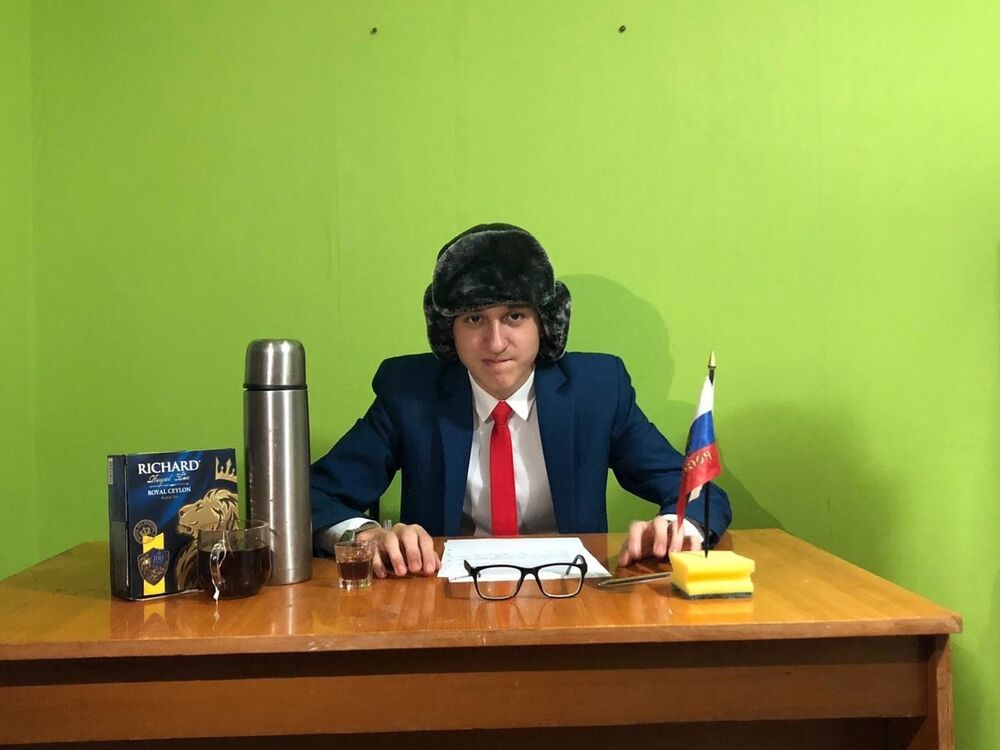  26334151  Damir, 21 ,    