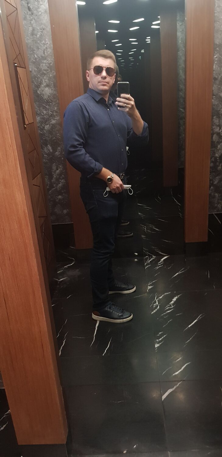  33411661  Alexander, 35 ,    