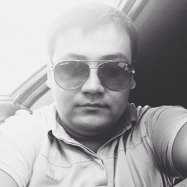  10211421  Akram, 34 ,    