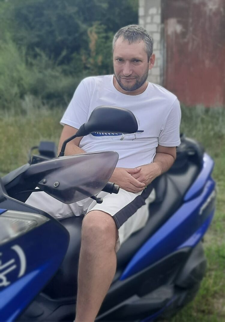  46279831  , 38 ,    