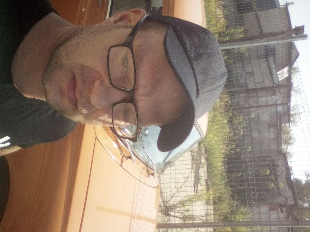  45661311  Alexander, 35 ,    