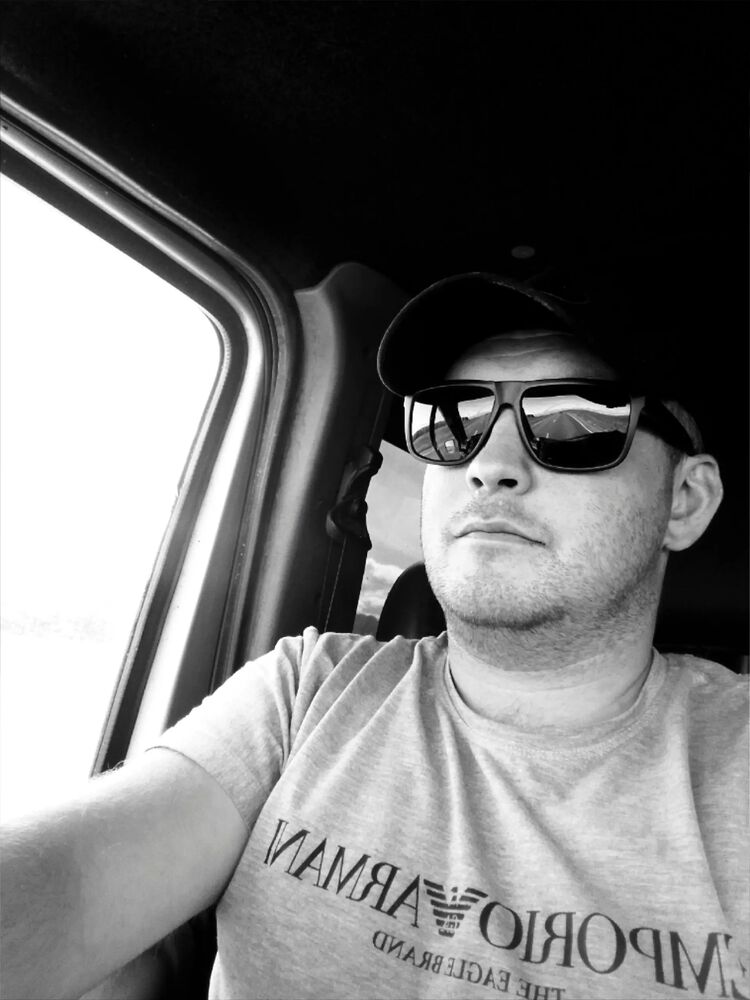  48845751  Andrey, 30 ,    