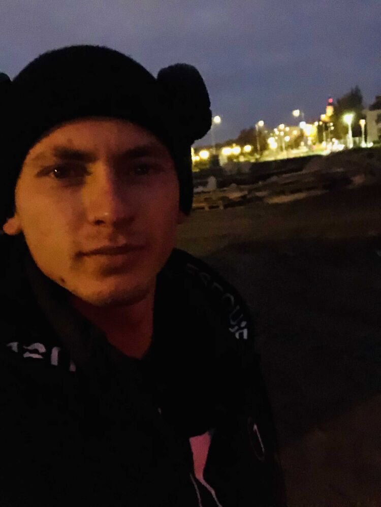  Beroun,   Artem, 25 ,   ,   