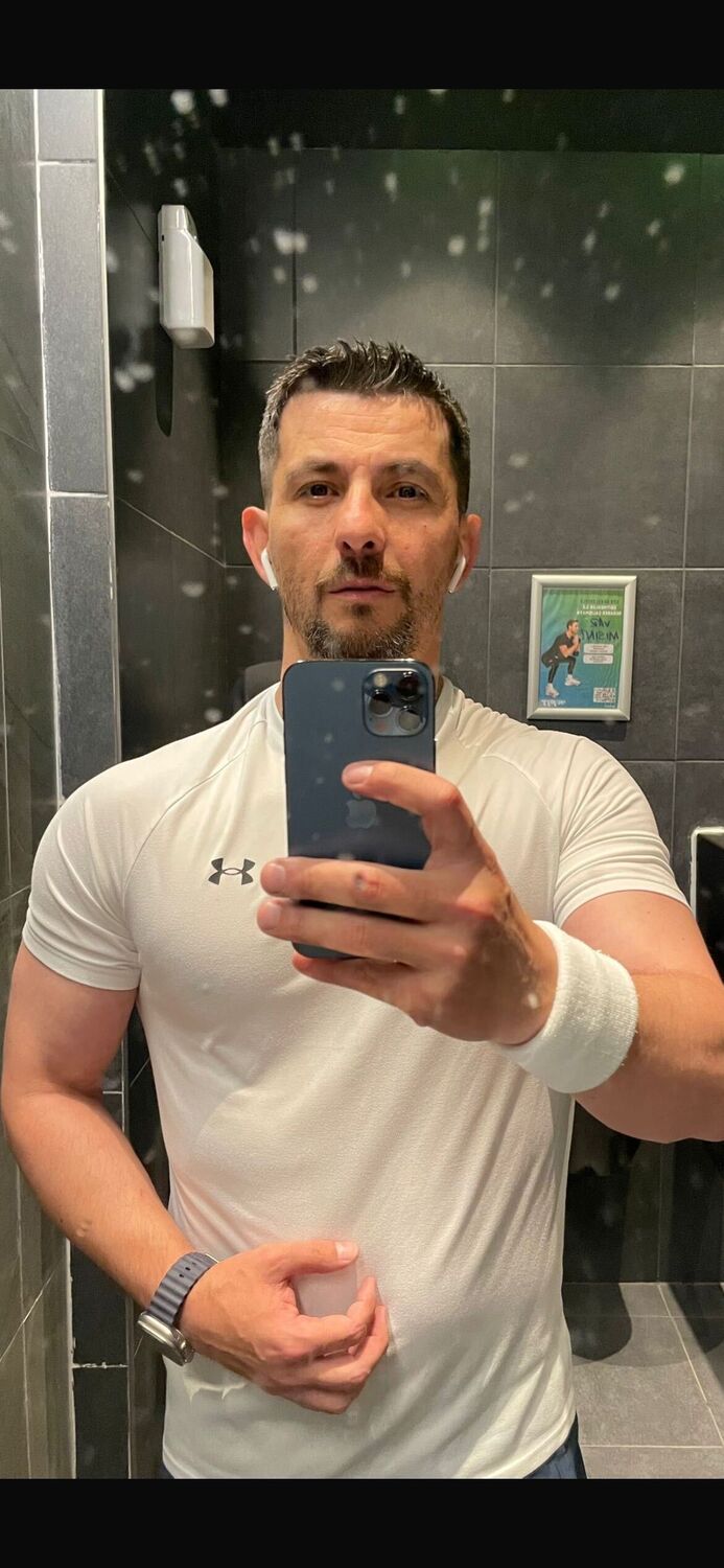  52783931  Serkan, 42 ,    
