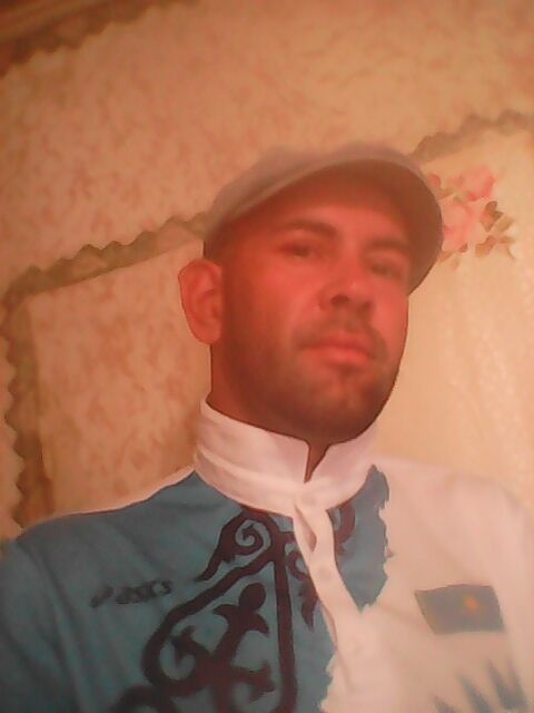  23503621  Misha, 42 ,    