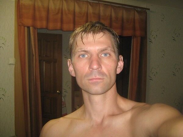  6526731  Viktor, 49 ,    