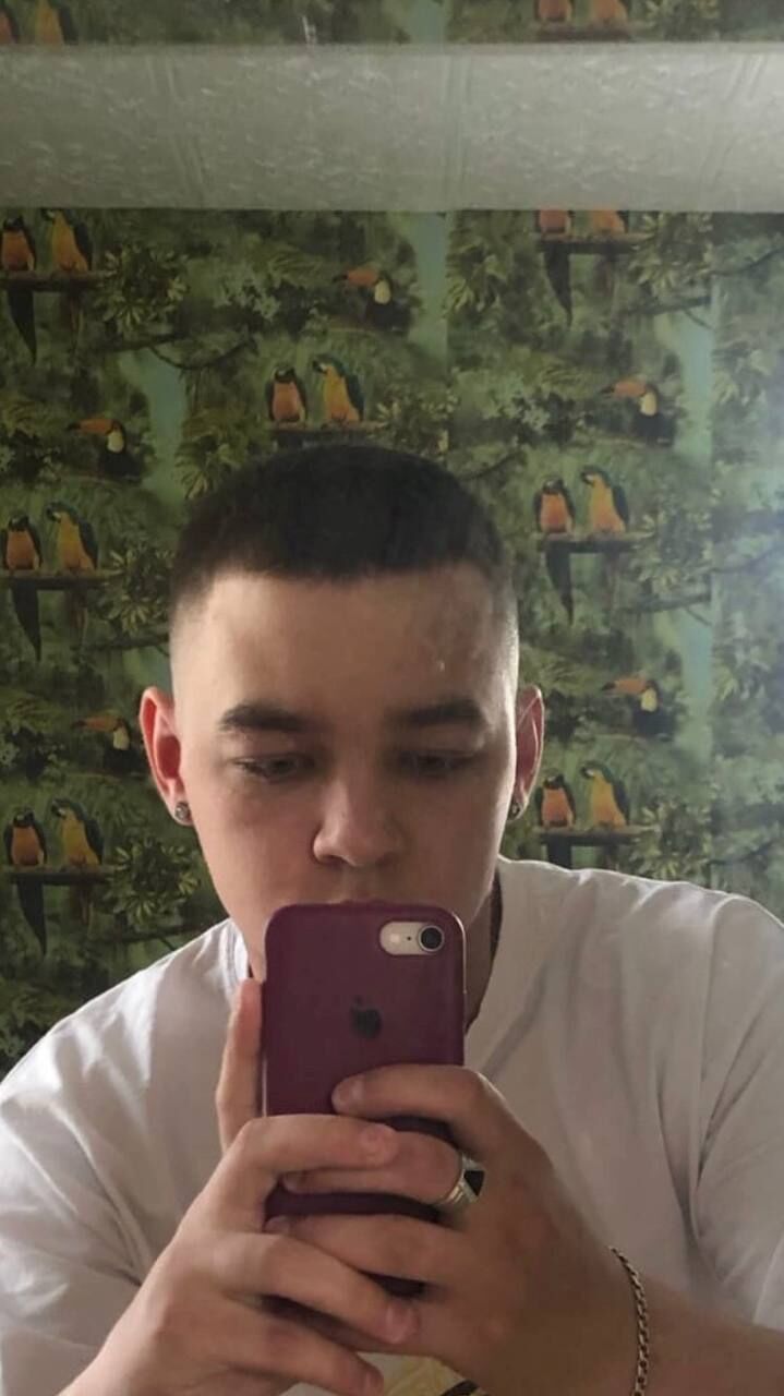  37405731  , 22 ,    