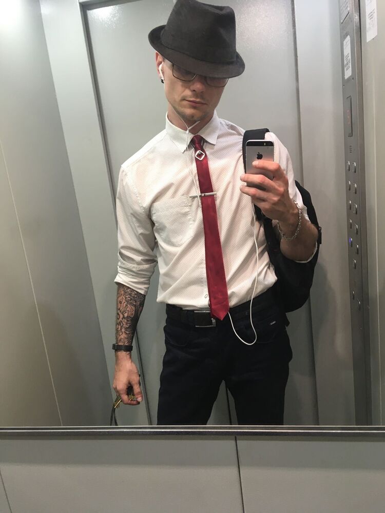 ���� 30634841 ������� John, 32 ����, ���� ���������� � ������������