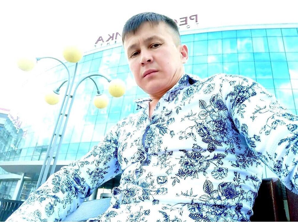  36763631  Farxod, 35 ,     