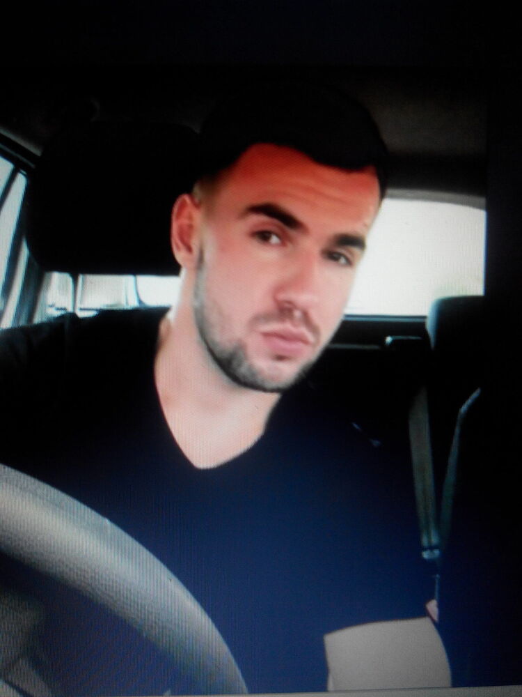  ,   Anton, 40 ,   , 