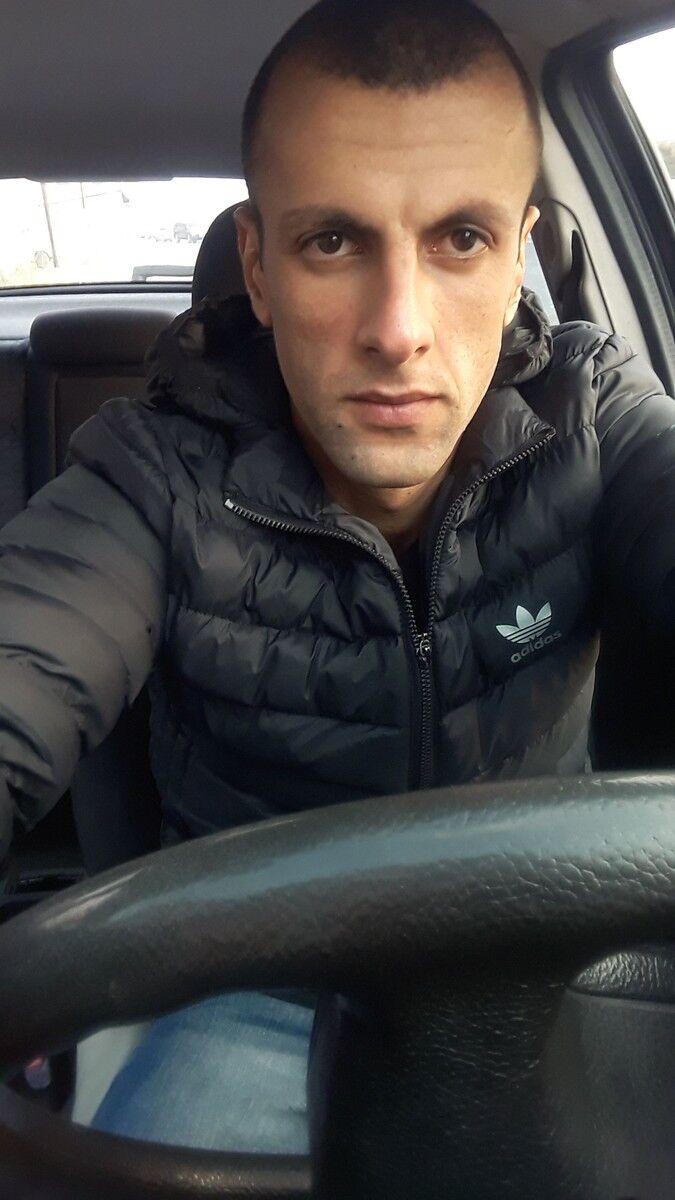  18297241  Zaven, 35 ,    