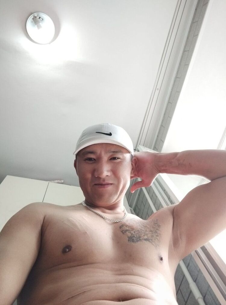  38538041  Alymbek, 34 ,    