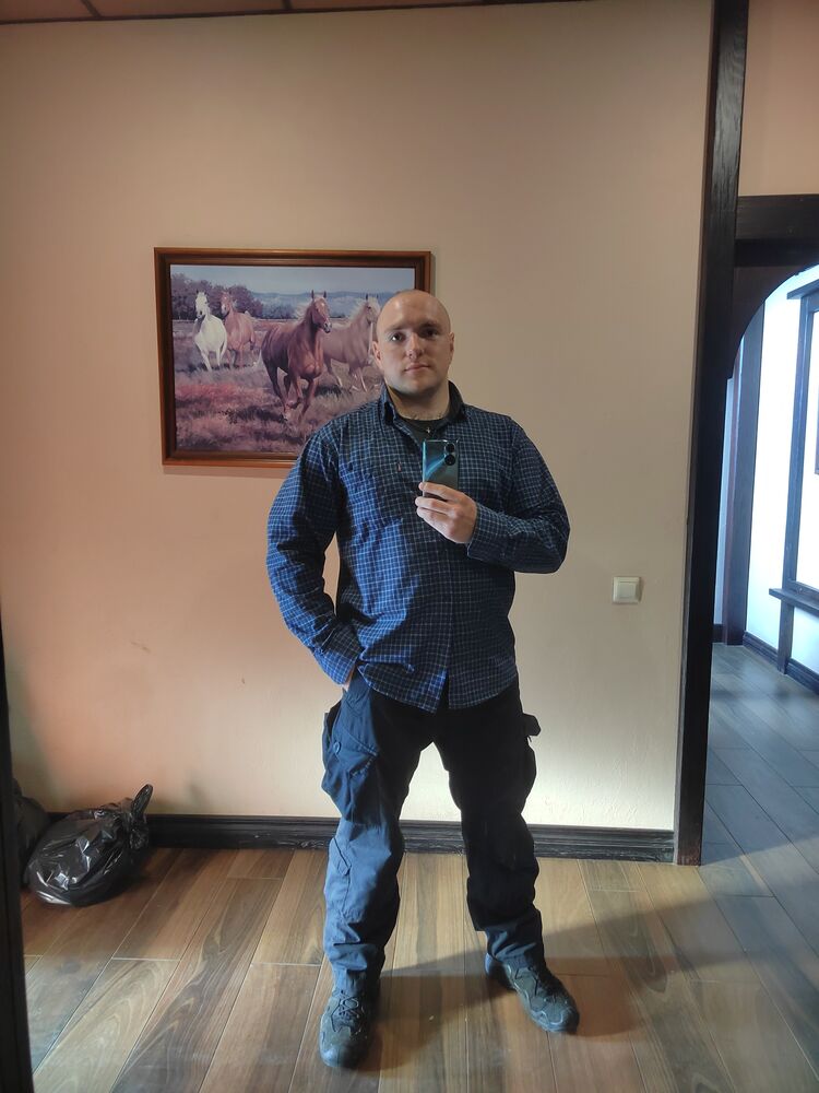 51928901  , 28 ,    -