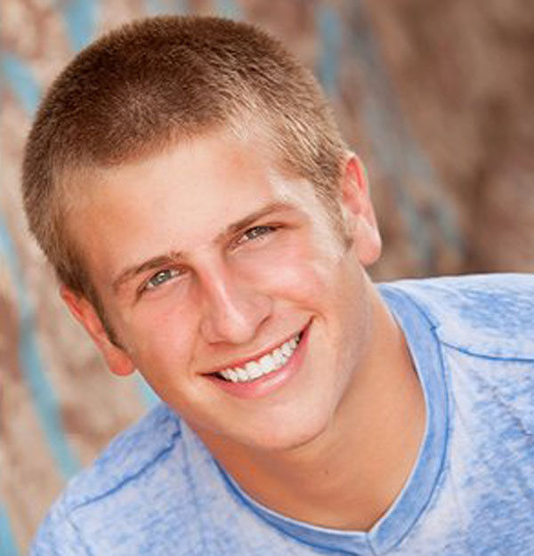  8876261  Denis, 40 ,    