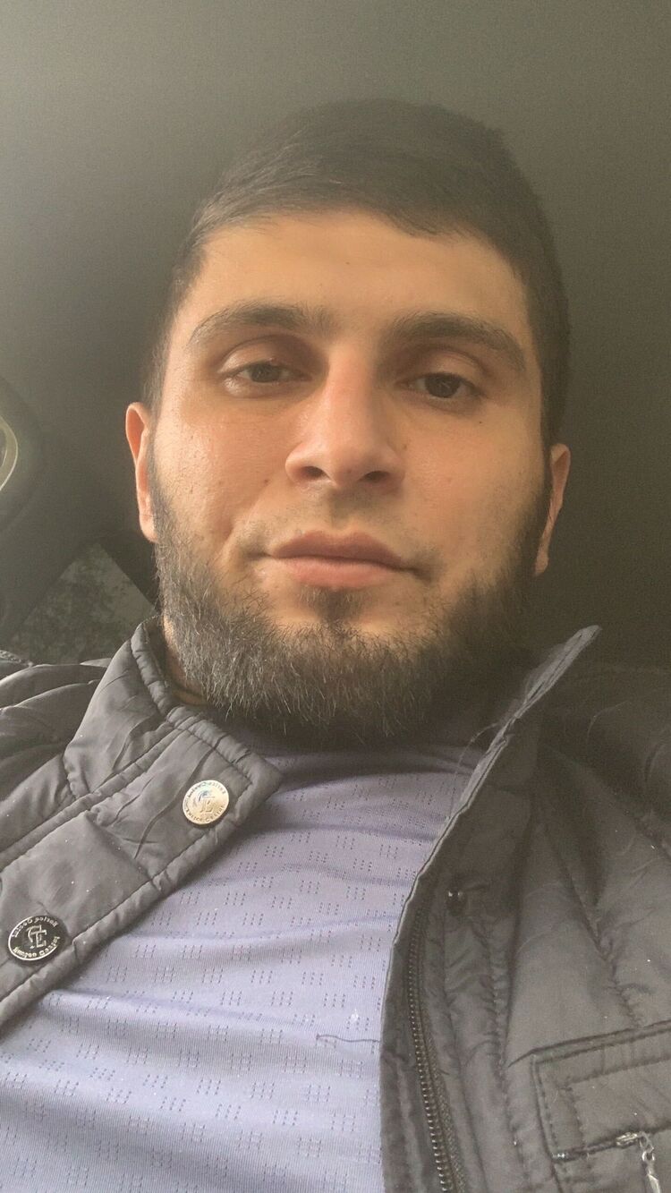  ,   Djamal, 27 ,   ,   