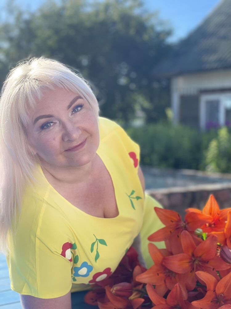  44319181  Anastasiya, 51 ,    