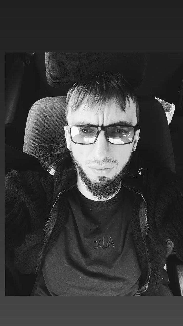 ���� 56400631 ������� Movs, 33 ����, ���� ���������� � �������