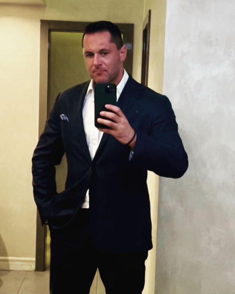 ���������� ����, ���� ������� Steve, 40 ���, ������������ ��� ������, ����� � ���������, c�������� ���������