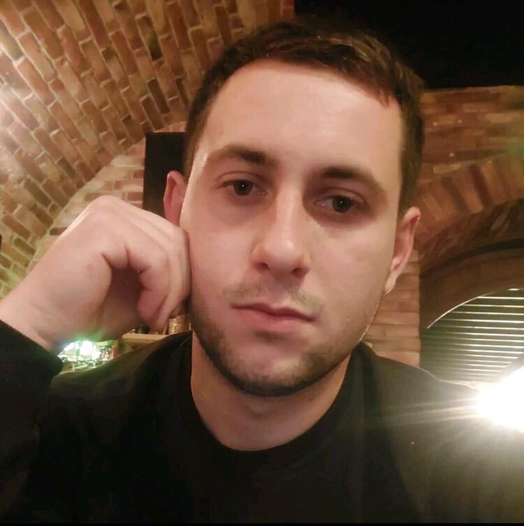  ,   Victor, 27 ,   ,   