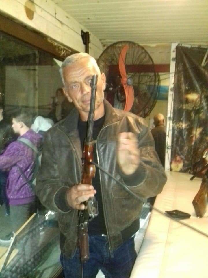  19585421  , 52 ,    