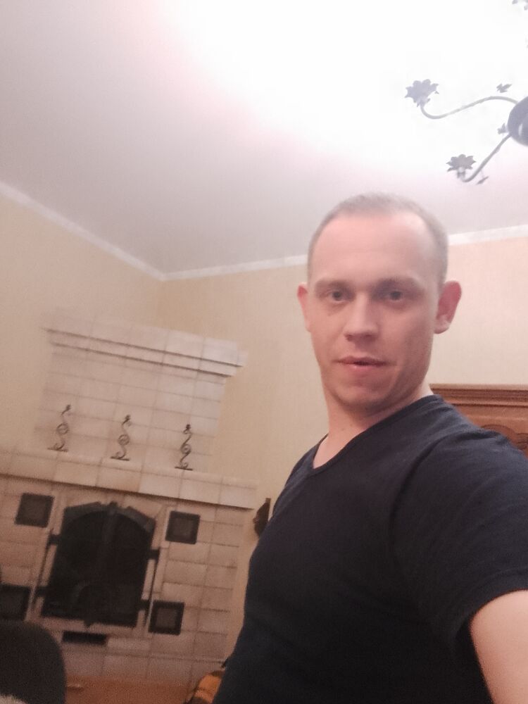  ,   Serj, 36 ,   ,   