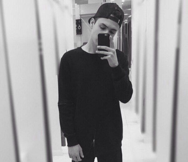  16857421  Dior, 30 ,    