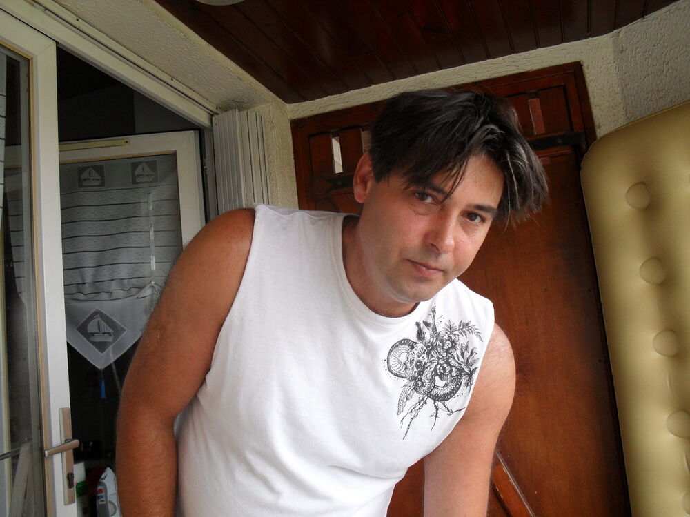  11167691  Alexandru, 56 ,    