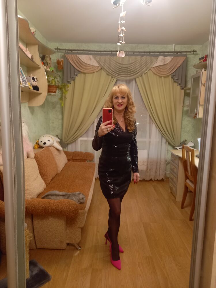  52345621  Olga, 53 ,     