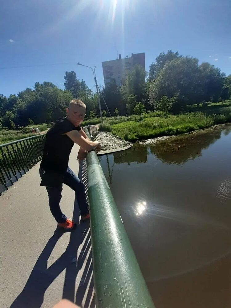  37626561  , 40 ,    -