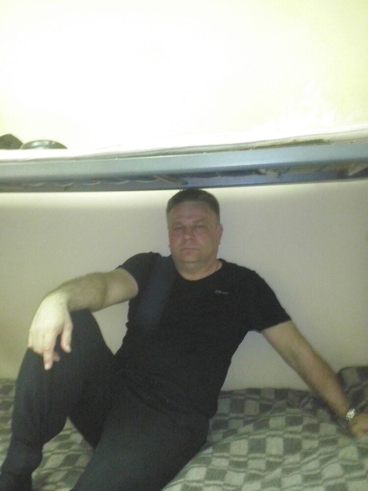  8947081  Valera, 60 ,    