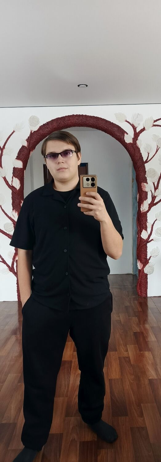  ,   Nikita, 20 ,   