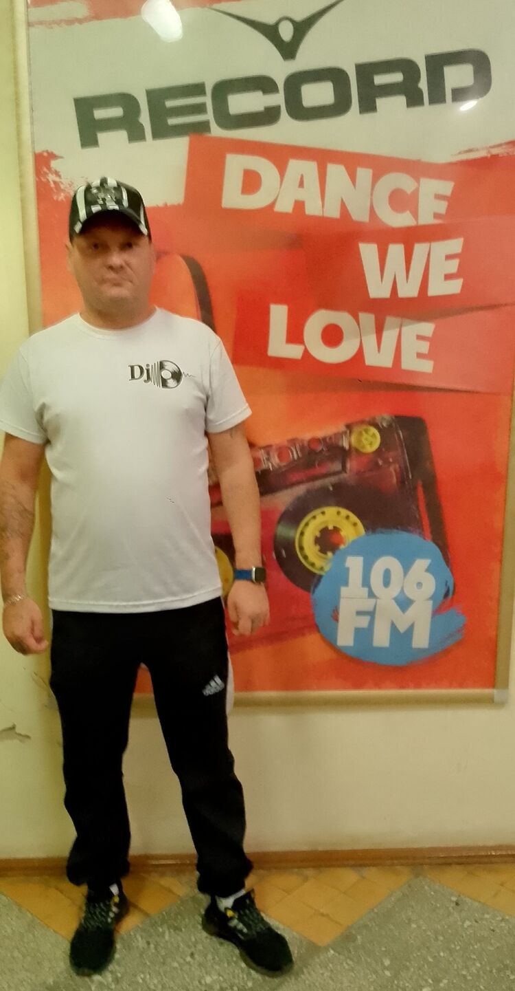  53439861  Dj PozitiFF, 42 ,    -