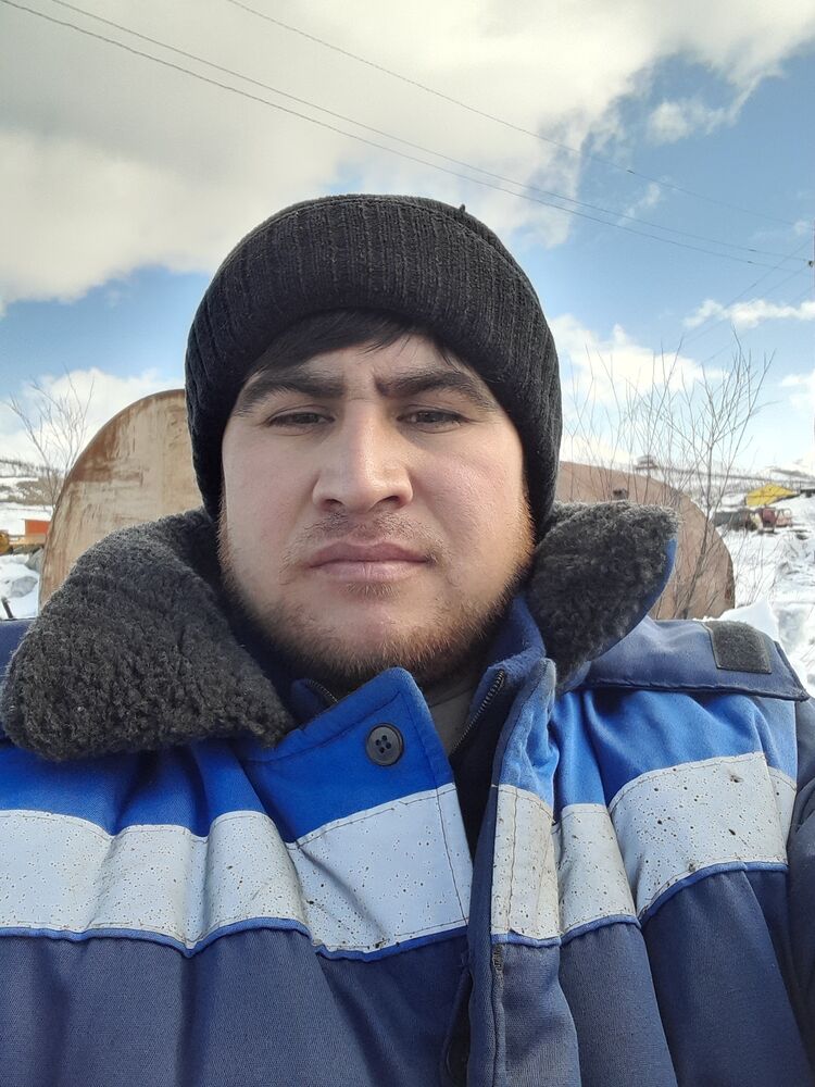  41632481  Kamol, 31 ,    