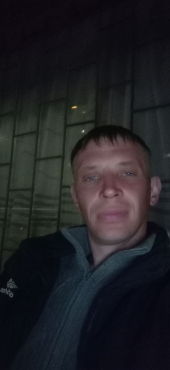 33782141  Kolia, 35 ,     
