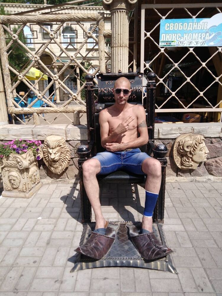  22739561  , 42 ,    