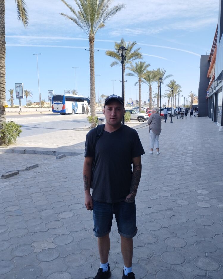  50417531  , 34 ,    