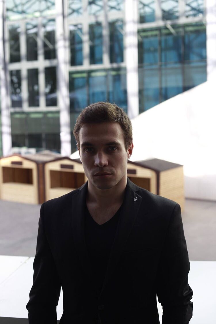 ���� 33758261 ������� ����, 32 ����, ���� ���������� � ������������