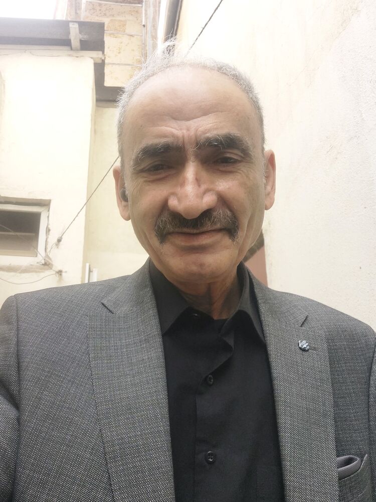  51785281  Mamed, 63 ,    