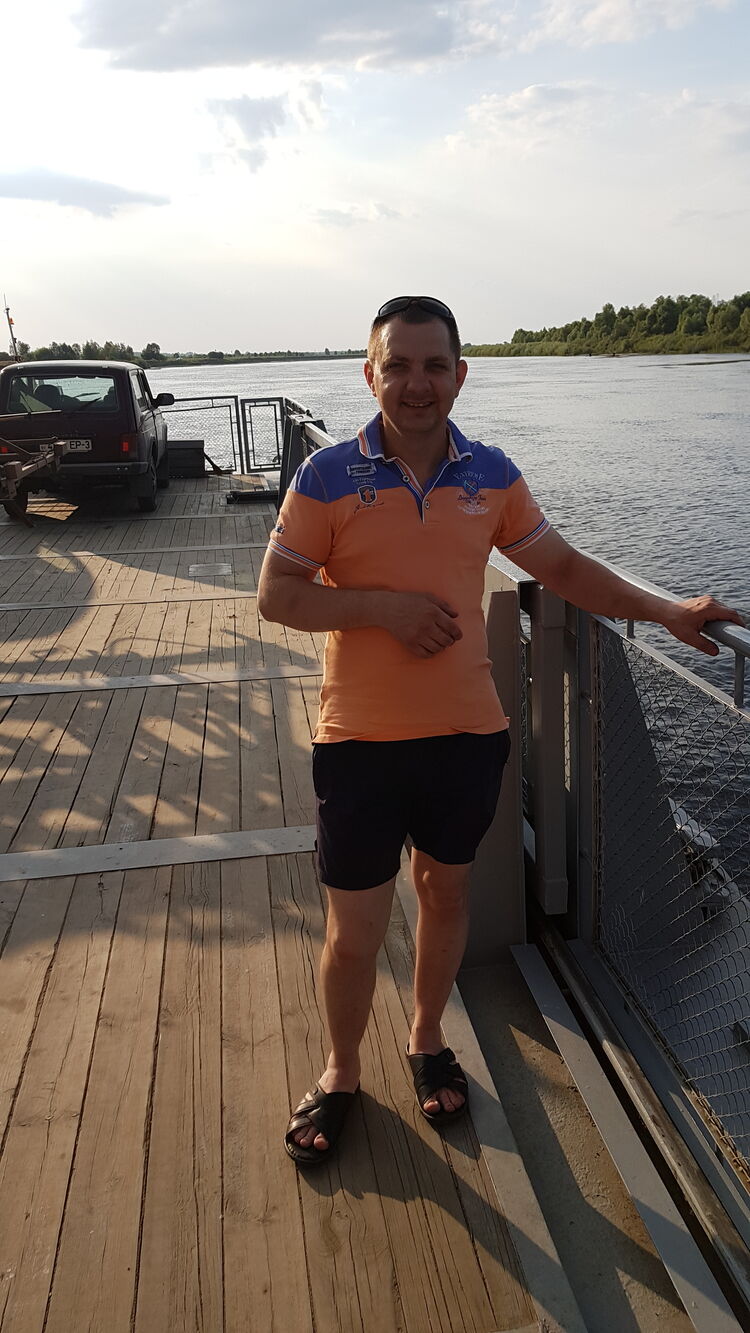  ,   Ruslan, 44 ,   ,   , c 